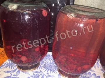 Компот ассорти из ягод на зиму (шелковица, красная и черная смородина, малина)