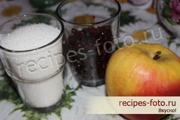 Компот из свежих яблок и брусники
