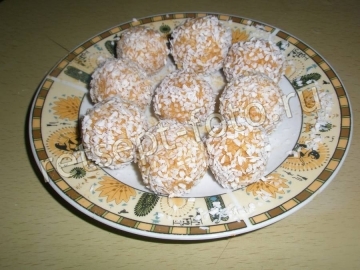 Конфеты "Рафаэлло" со сгущенкой и кокосовой стружкой