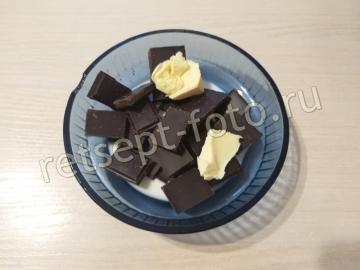 Конфеты из фиников, орехов и печенья в шоколаде