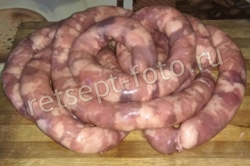 Консервированная домашняя колбаса в банках