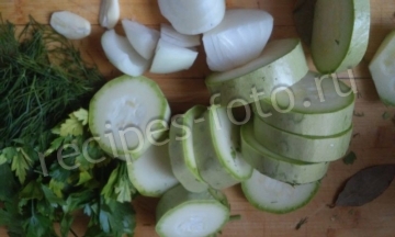 Консервированные кабачки с луком и уксусом без стерилизации