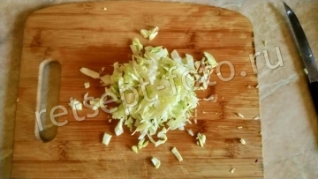 Конвертики из лаваша с курицей, сыром и овощами