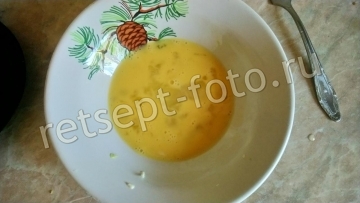 Конвертики из лаваша с курицей, сыром и овощами