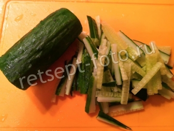 Корейский салат с говядиной и овощами