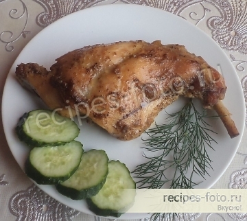 Кролик в сметане с чесноком в духовке