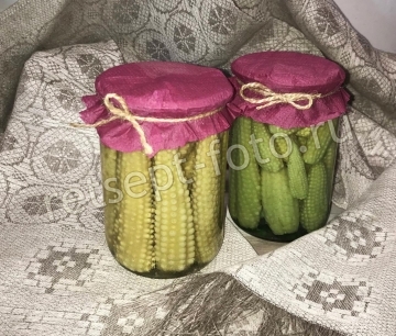 Кукуруза консервированная в початках