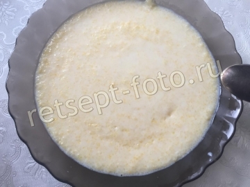 Кукурузная каша с молоком в мультирваке