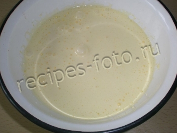 Кулич пасхальный на дрожжах, желтках с изюмом и молоком