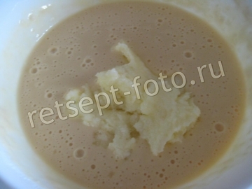 Кулич с кусочками шоколада