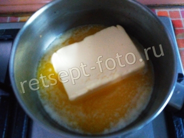Кулич с мармеладом и орехами