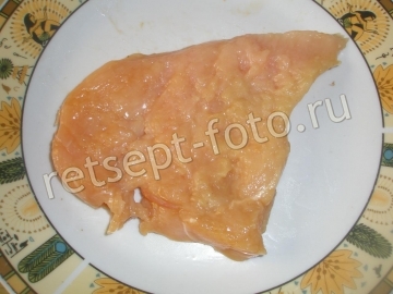 Куриная грудка с грушей на сковороде