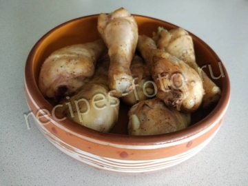 Куриная ножка в тесте с овощами и рисом в духовке