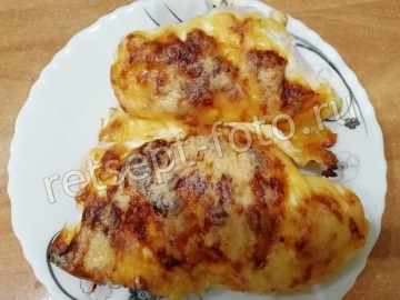 Куриное филе запеченное в йогурте с сыром