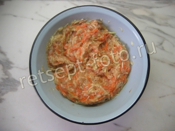 Куриные котлеты с кабачками в духовке
