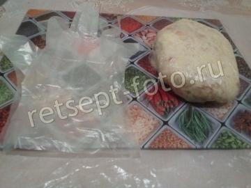 Куриные котлеты с кабачком и овощами в духовке