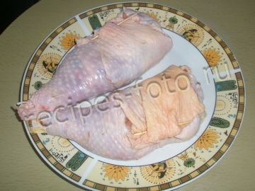 Куриные ножки фаршированные апельсином и свининой