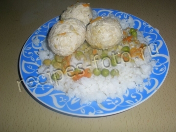 Куриные вареные тефтели из вареного мяса