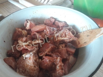 Куриный шашлык с картошкой в духовке