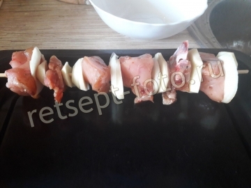Куриный шашлык с картошкой в духовке