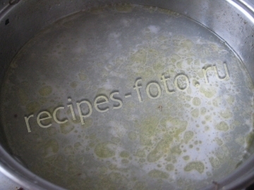 Куриный суп-пюре с картофелем и гренками