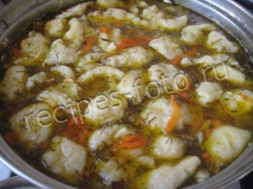 Куриный суп с клецками без картошки