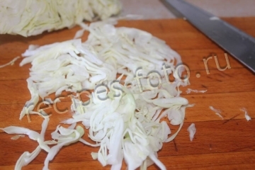 Куриный суп с помидорами и капустой