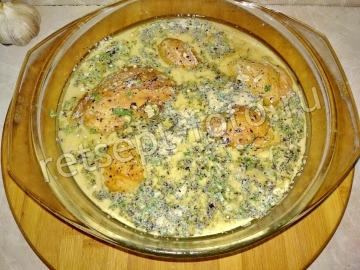 Курица чкмерули в духовке по-грузински