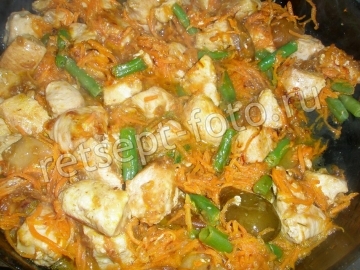Курица карри с грушей и стручковой фасолью