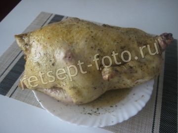 Курица с яблоками и картошкой в духовке