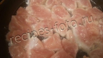 Курица с лимоном жаренная на сковороде