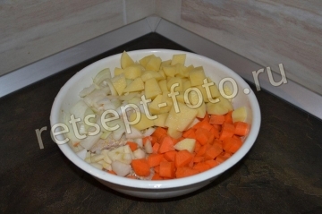 Курица с овощами и майонезом в духовке