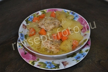 Курица с овощами и майонезом в духовке