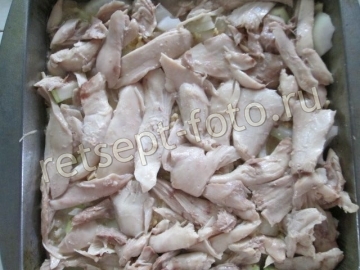 Курица с овсянкой и кабачком в духовке
