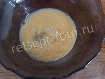 Курица тушеная с овощами и яйцом