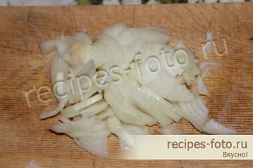 Курица тушеная в лечо на сковороде