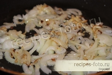 Курица тушеная в лечо на сковороде