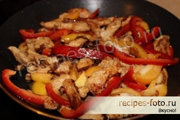Курица в кисло-сладком соусе с овощами
