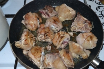 Курица в сырном соусе в домашних условиях