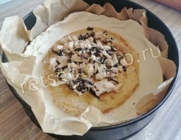 Курник с курицей и грибами из слоеного теста и блинов