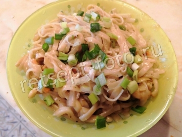 Лапша удон с морепродуктами и овощами