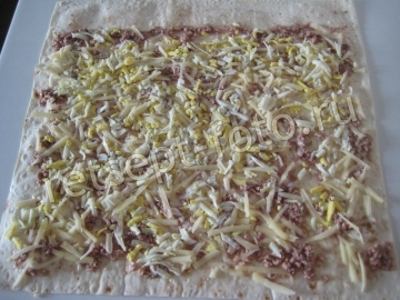 Лаваш с печенью трески и морковью