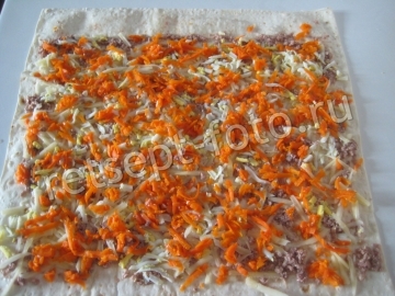 Лаваш с печенью трески и морковью