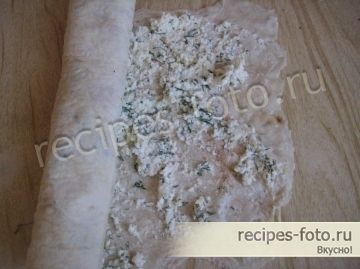 Лаваш с творогом, чесноком и зеленью