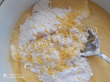 Лимонные кексы на кефире с изюмом