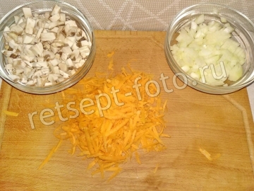Лодочки из баклажан с грибами и сыром