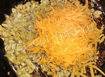 Лодочки из баклажан с грибами и сыром