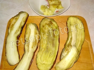 Лодочки из баклажанов фаршированные курицей и сыром