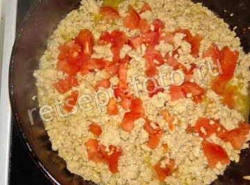 Лодочки из баклажанов фаршированные курицей и сыром