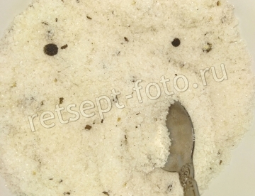 Лосось соленый с водкой и лимоном